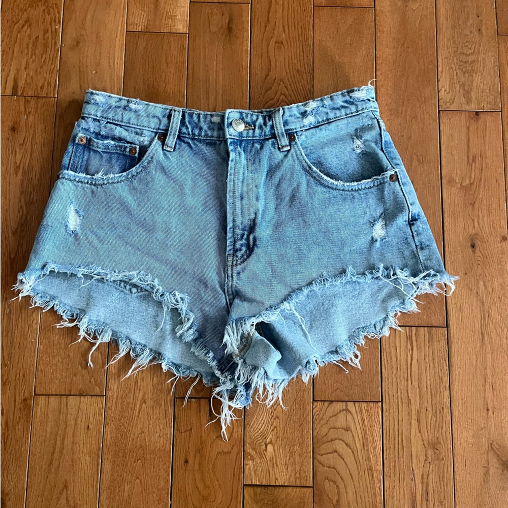 Zara Distressed Denim Shorts - Size 10